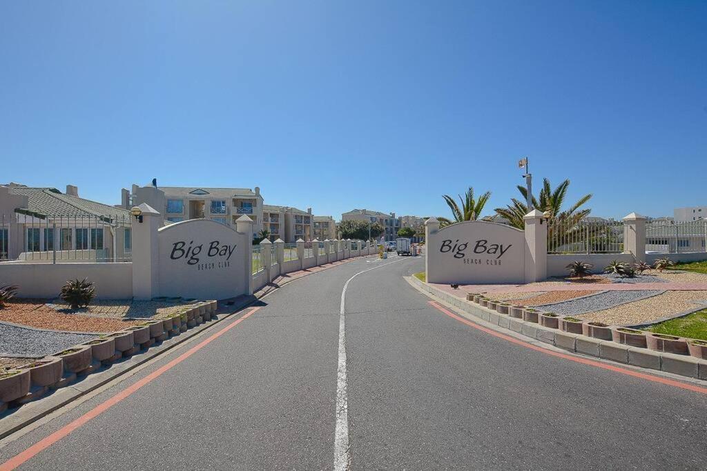 Big Bay Beach Club - Kite And Surf Cape Town